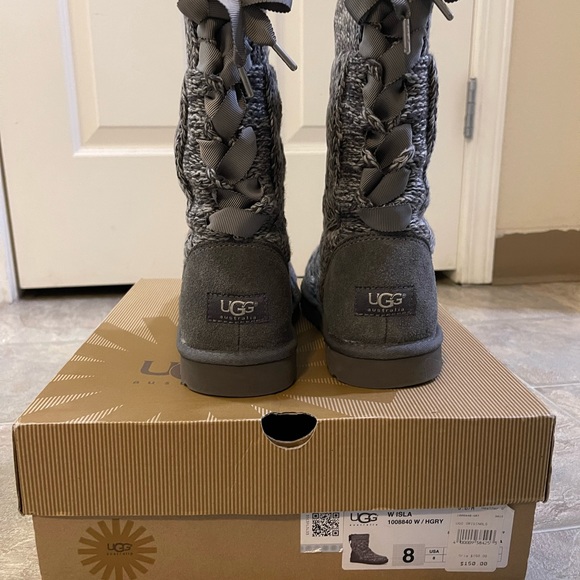 NWT Knitted Uggs - Picture 3 of 4